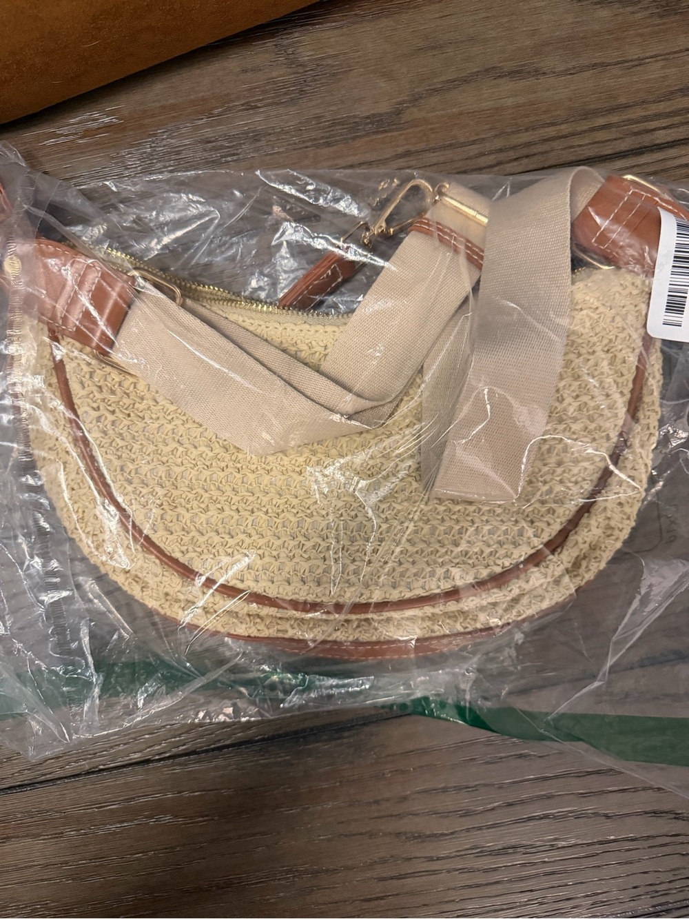 Woven Straw Crossbody Bag with Beige Strap